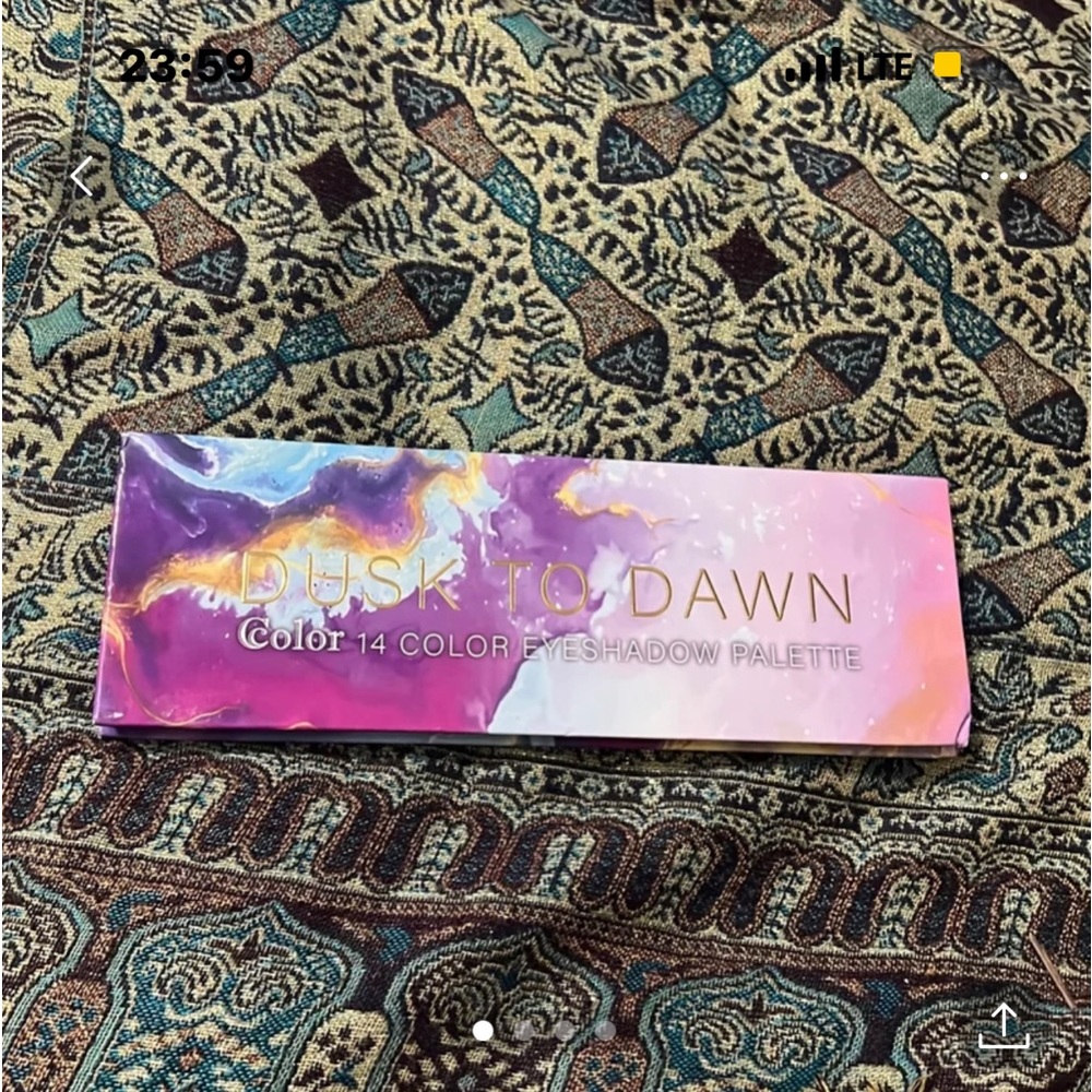 Dusk til Dawn Pallet.